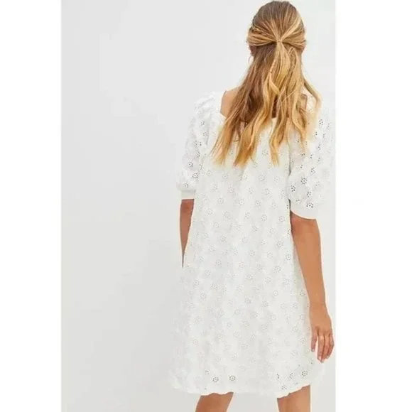 NEW Maeve Eyelet Mini Dress White Pullover Puff Sleeve Crochet Lace Babydoll - Picture 2 of 7
